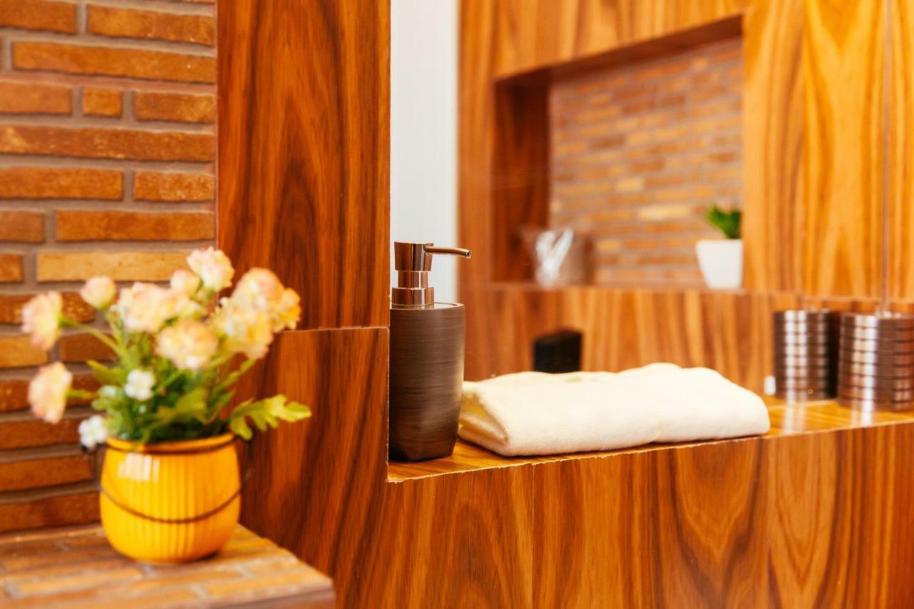 Hotel Platinum Ulcinj Luaran gambar