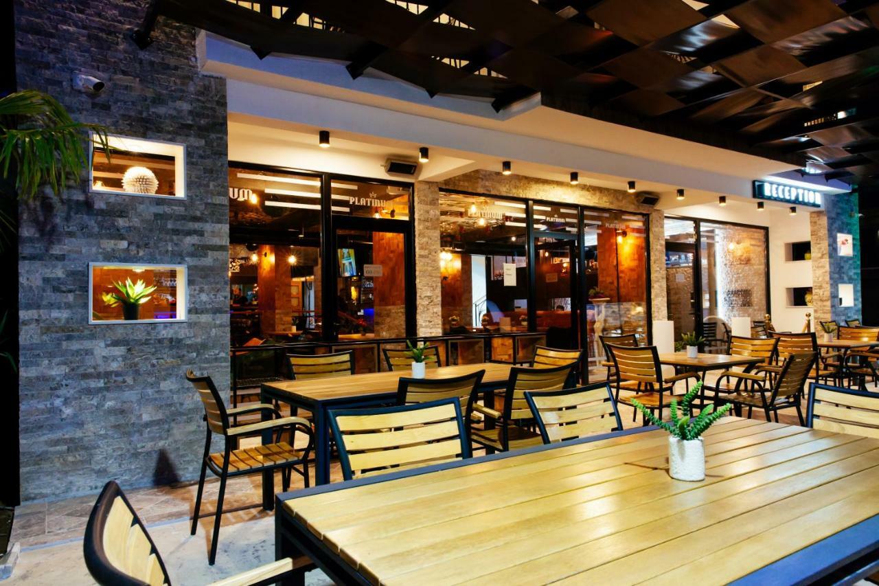 Hotel Platinum Ulcinj Luaran gambar