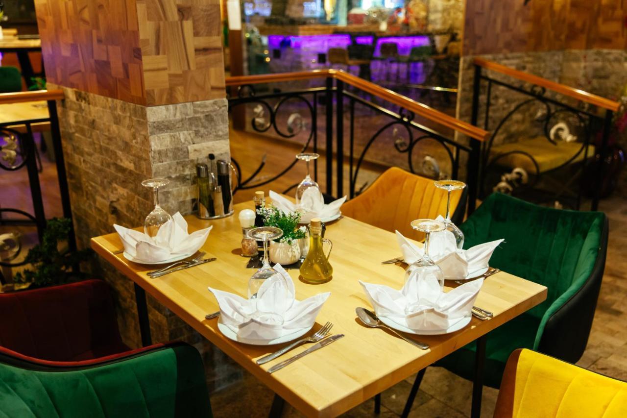 Hotel Platinum Ulcinj Luaran gambar