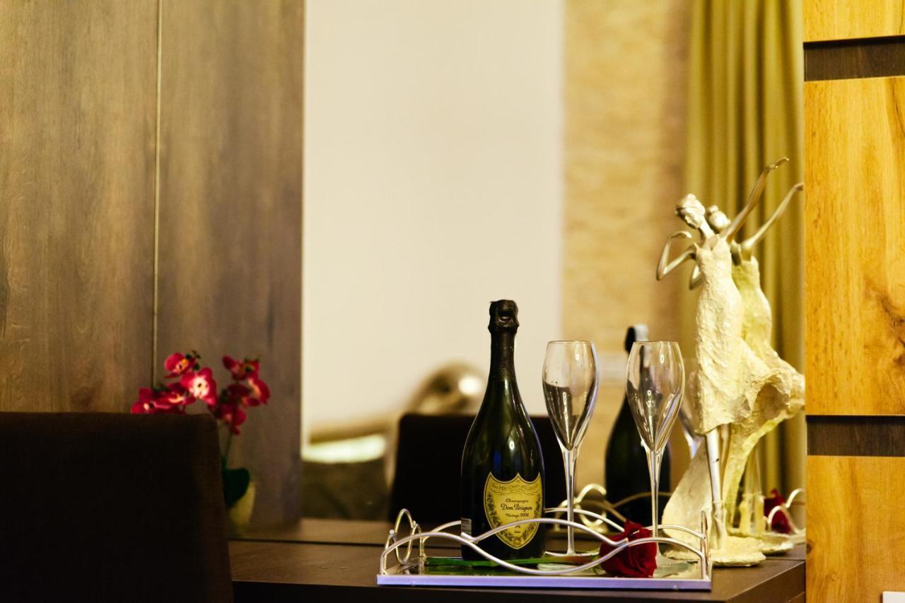Hotel Platinum Ulcinj Luaran gambar
